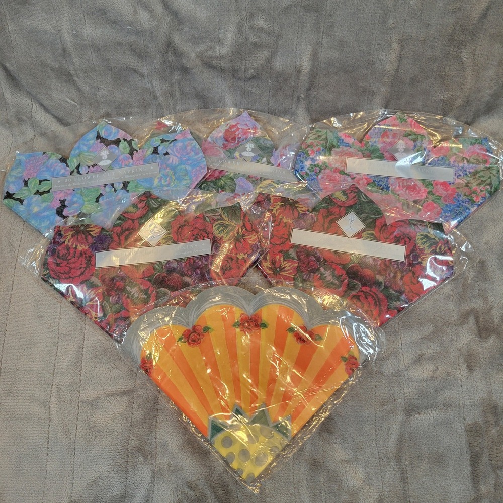 MacKenzie-Childs Eileen West VTG Napkins Lot Floral‎ Scalloped Round Flower Fan